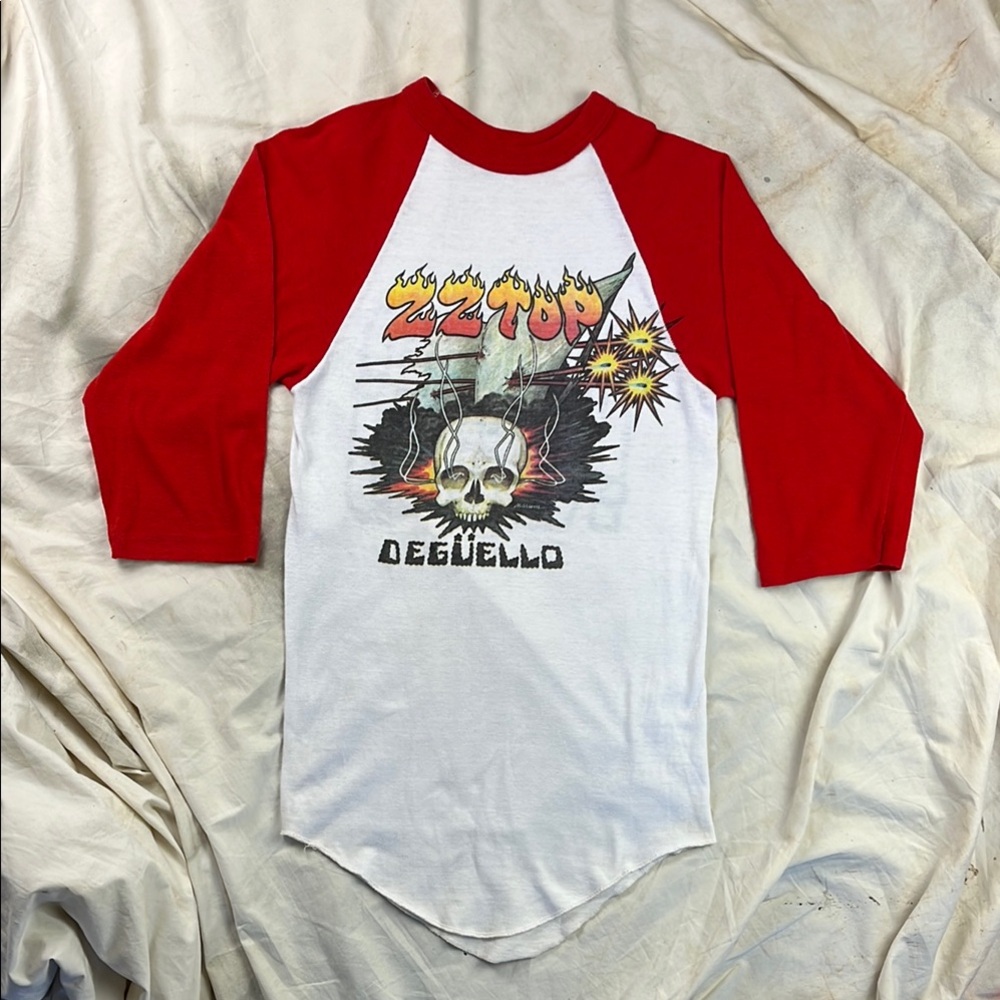 True Vintage 1980 ZZ Top Deguello Singe Stitch Concert T Shirt, 3/4 Sleeve